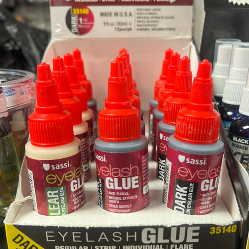 Eyelash glue 